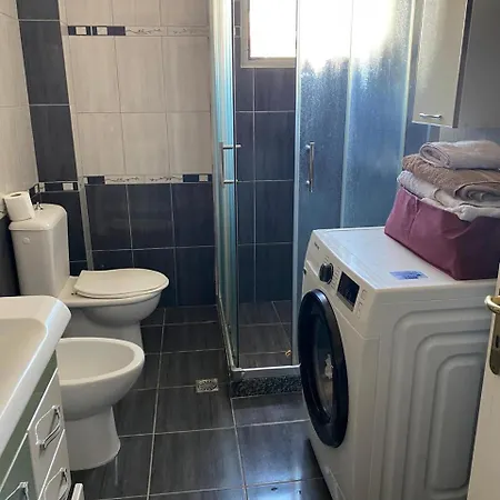 Apartment Downtown Himare
