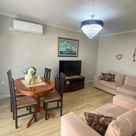 Apartment City-center Himare